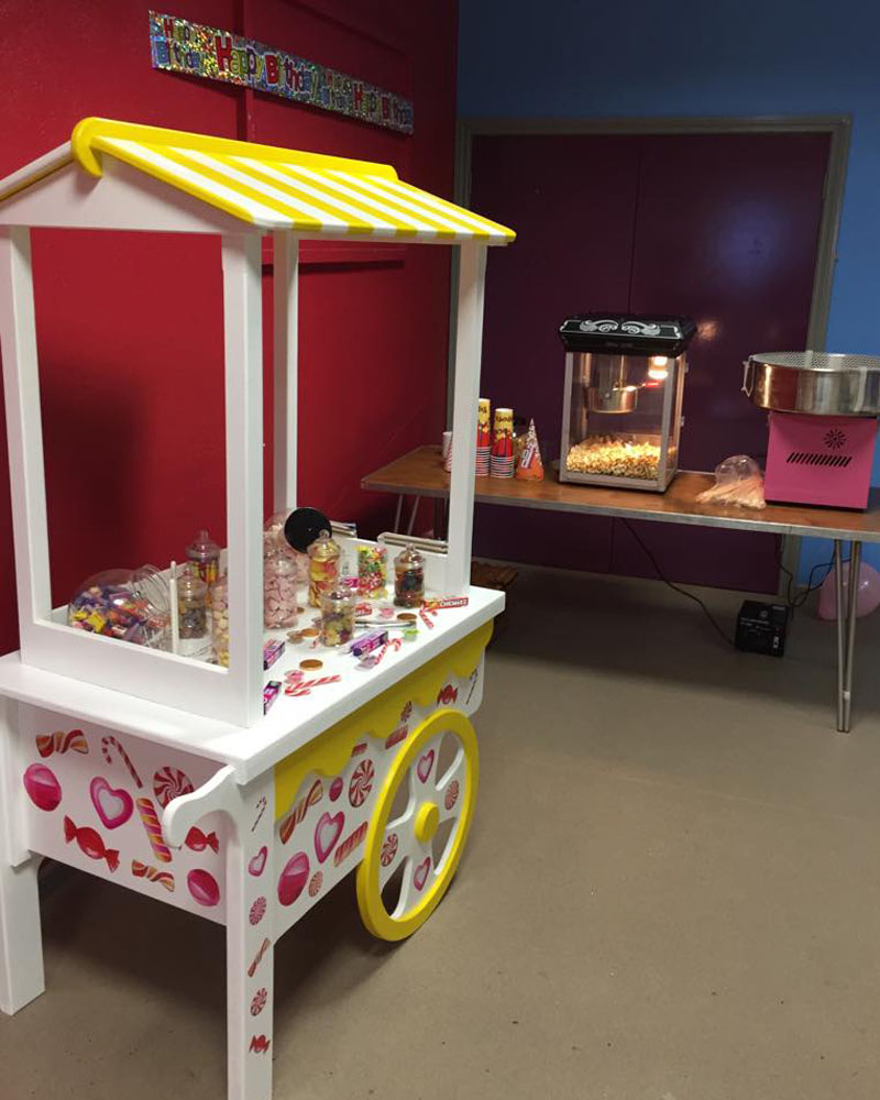 book now candy cart